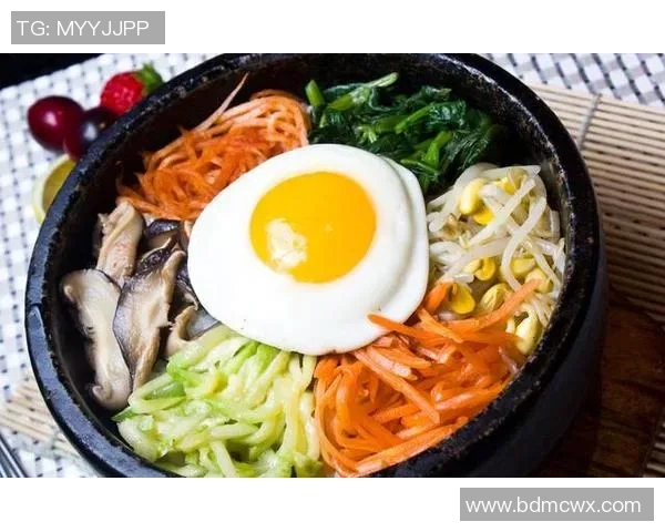 足球巨星与手抓饼的奇妙邂逅揭秘他在赛场外的美食偏好